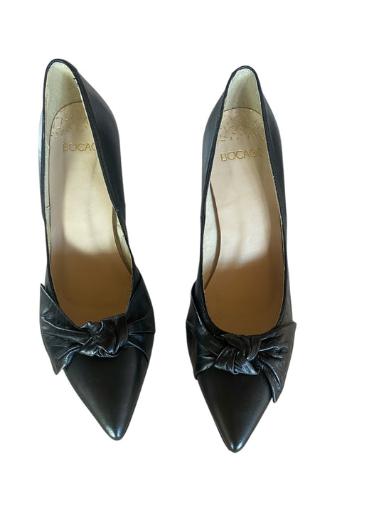 Bocase Made In Spain Black Leather Pump With Sweet Bow Accent